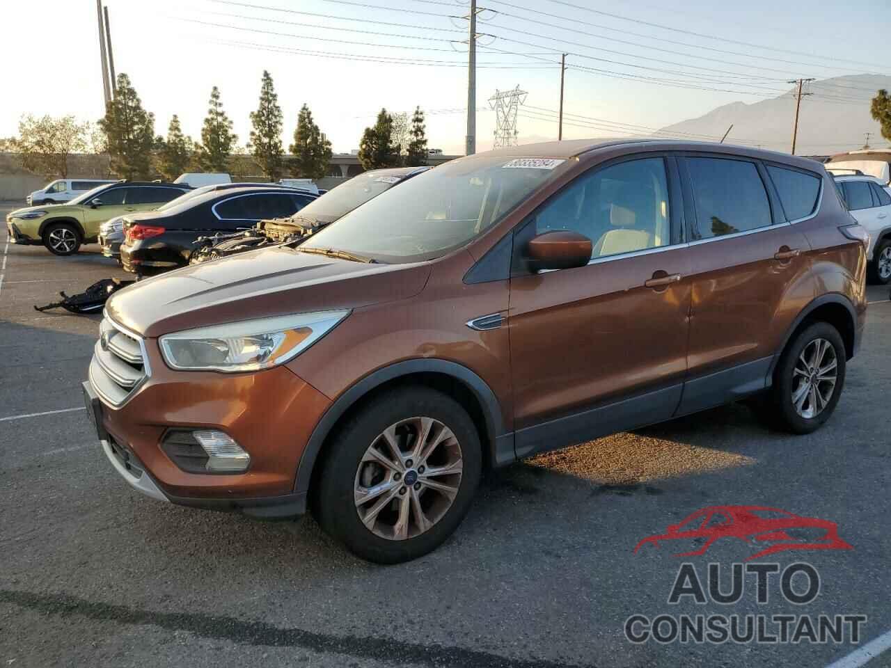 FORD ESCAPE 2017 - 1FMCU0GD4HUB03884