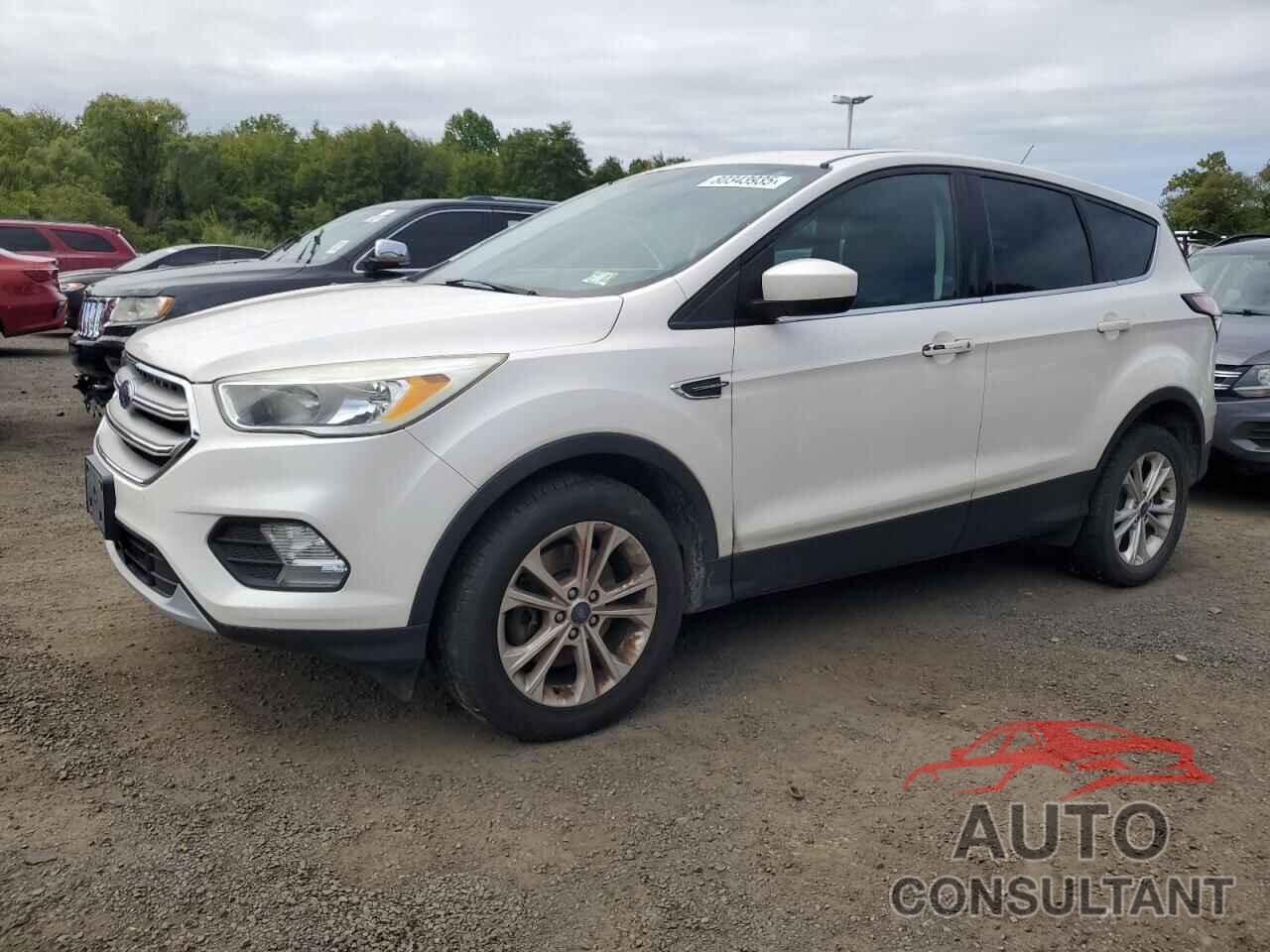 FORD ESCAPE 2017 - 1FMCU9GD3HUE83112