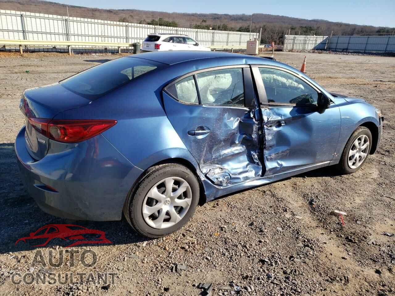 MAZDA 3 2018 - 3MZBN1U79JM180906