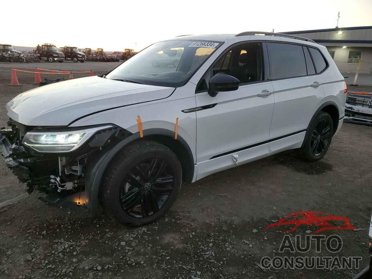 VOLKSWAGEN TIGUAN 2022 - 3VVCB7AX4NM110437