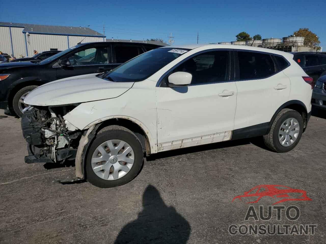 NISSAN ROGUE 2018 - JN1BJ1CP3JW107212