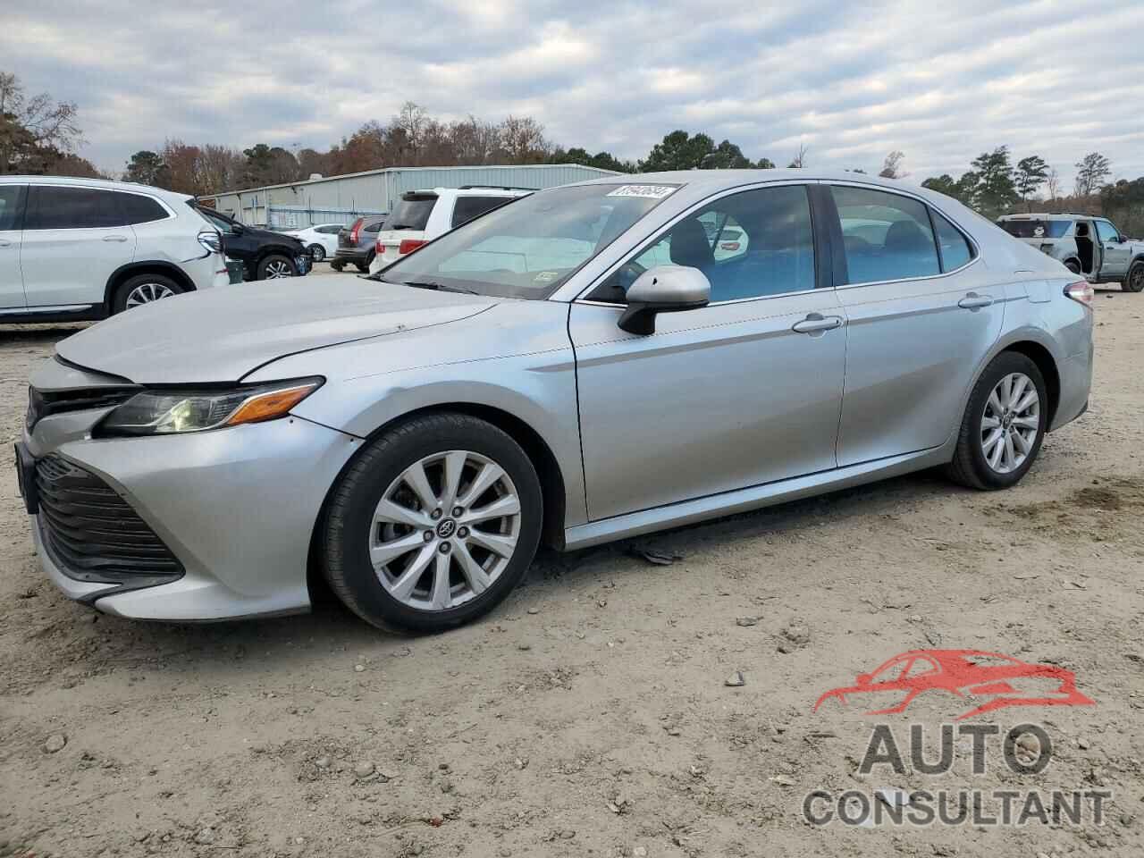 TOYOTA CAMRY 2018 - 4T1B11HK8JU032637