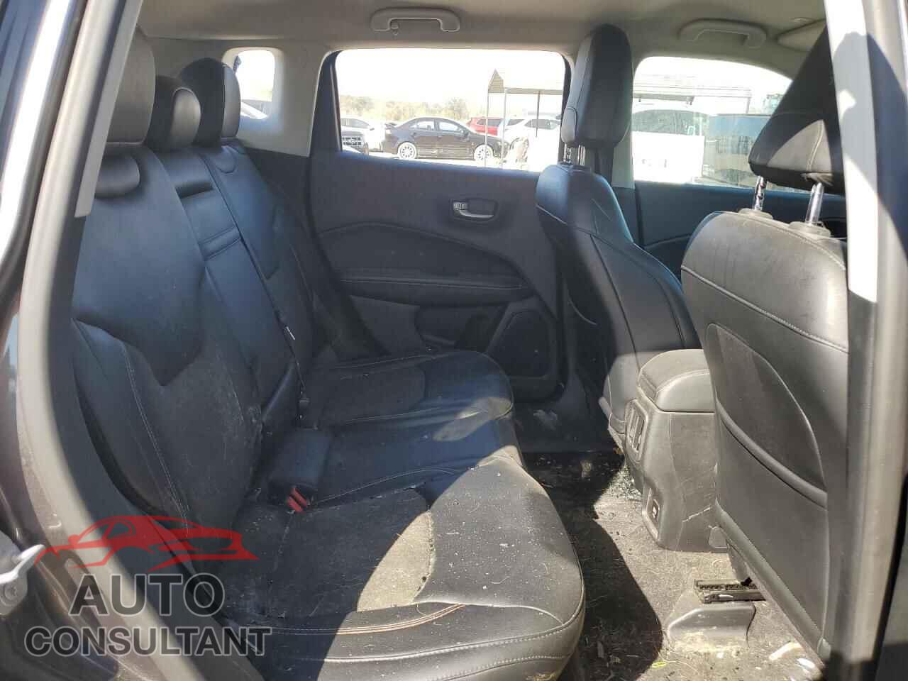 JEEP COMPASS 2017 - 3C4NJDBB8HT672119