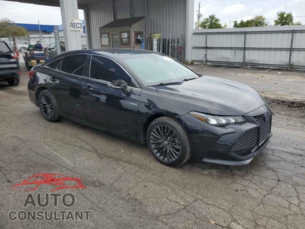 TOYOTA AVALON 2019 - 4T1B21FB2KU004737