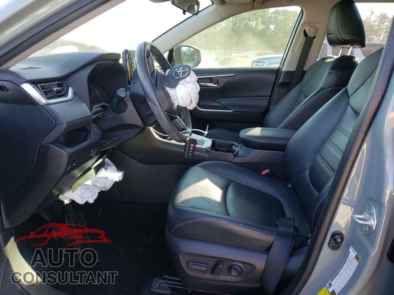TOYOTA RAV4 2019 - JTMC1RFV6KD039236