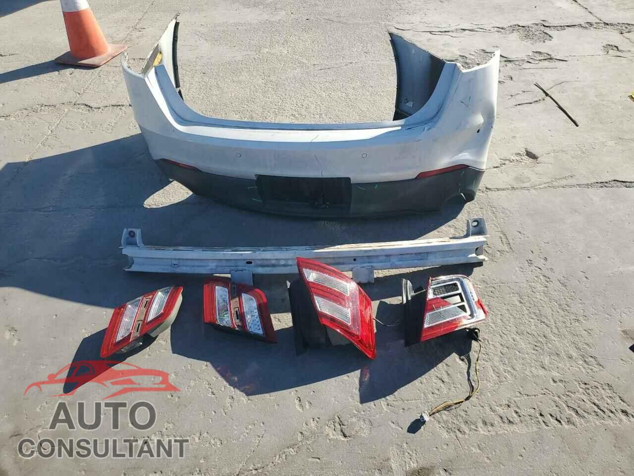 FORD TAURUS 2013 - 1FAHP2E89DG192708