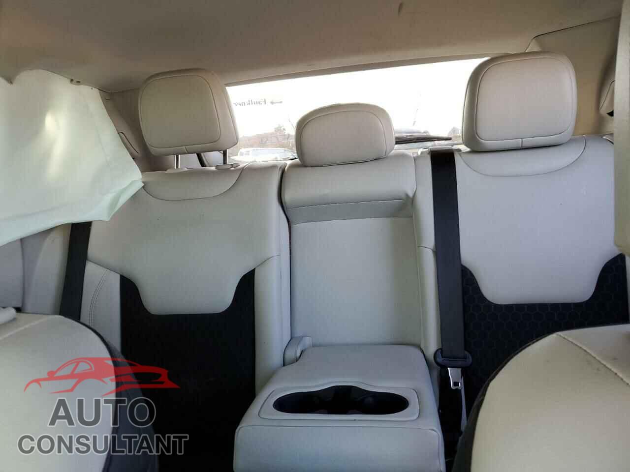 JEEP COMPASS 2018 - 3C4NJDBB2JT484329