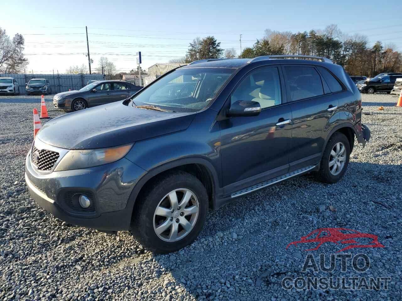 KIA SORENTO 2011 - 5XYKT3A14BG157424