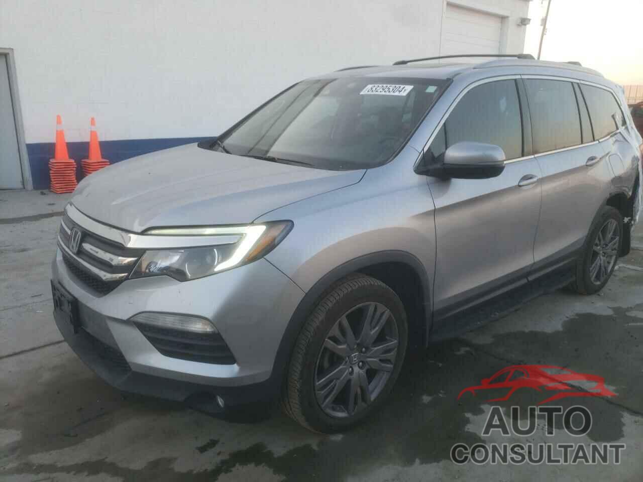 HONDA PILOT 2017 - 5FNYF6H68HB001682