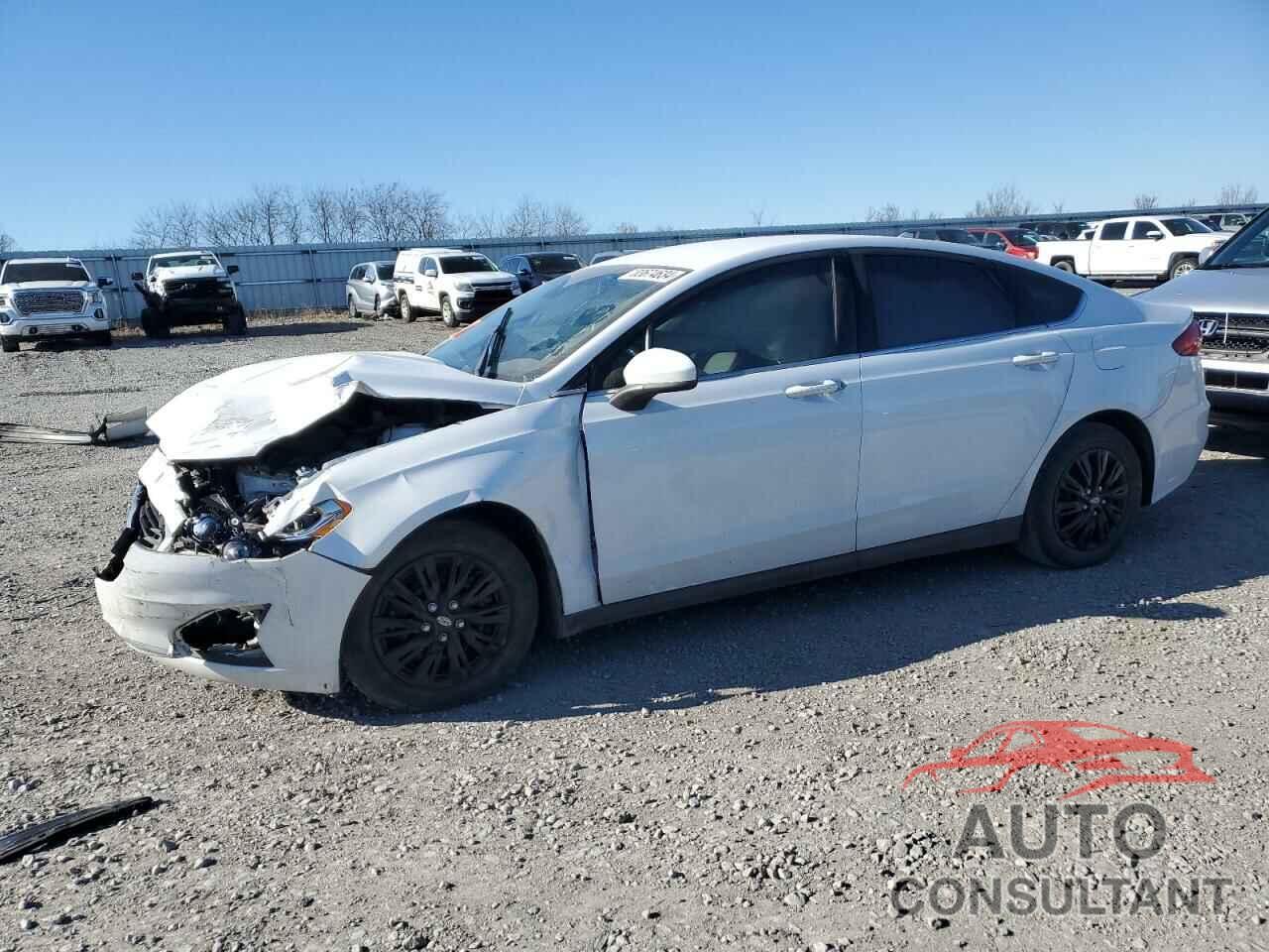 FORD FUSION 2020 - 3FA6P0G77LR107131