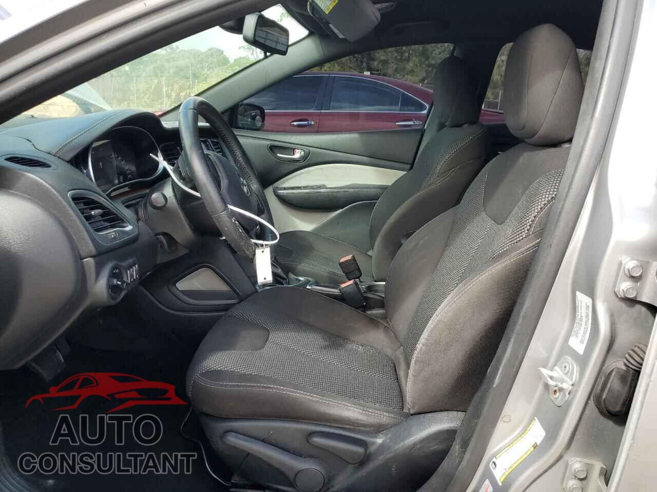 DODGE DART 2015 - 1C3CDFBB4FD362776