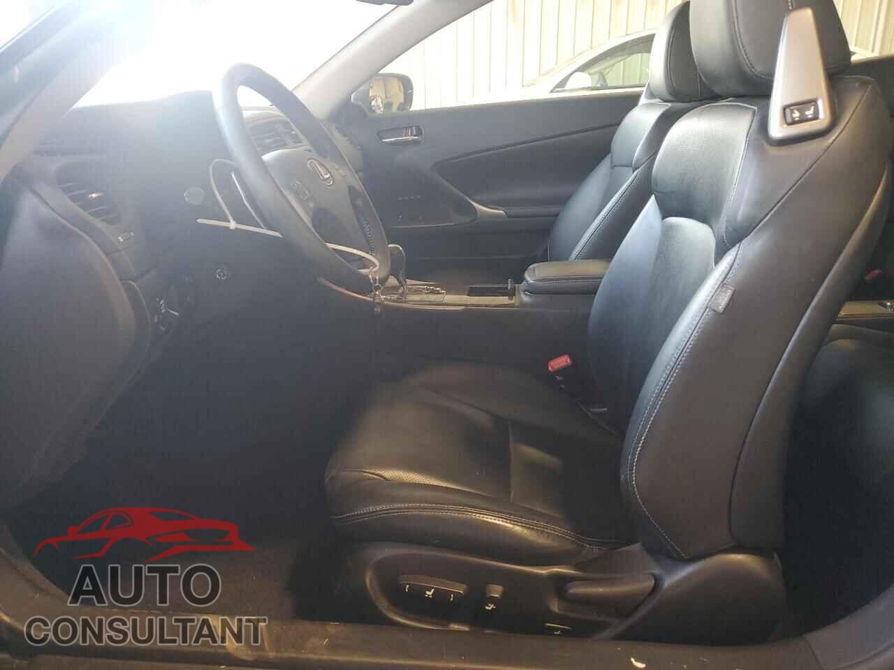 LEXUS IS 2010 - JTHFE2C29A2500196