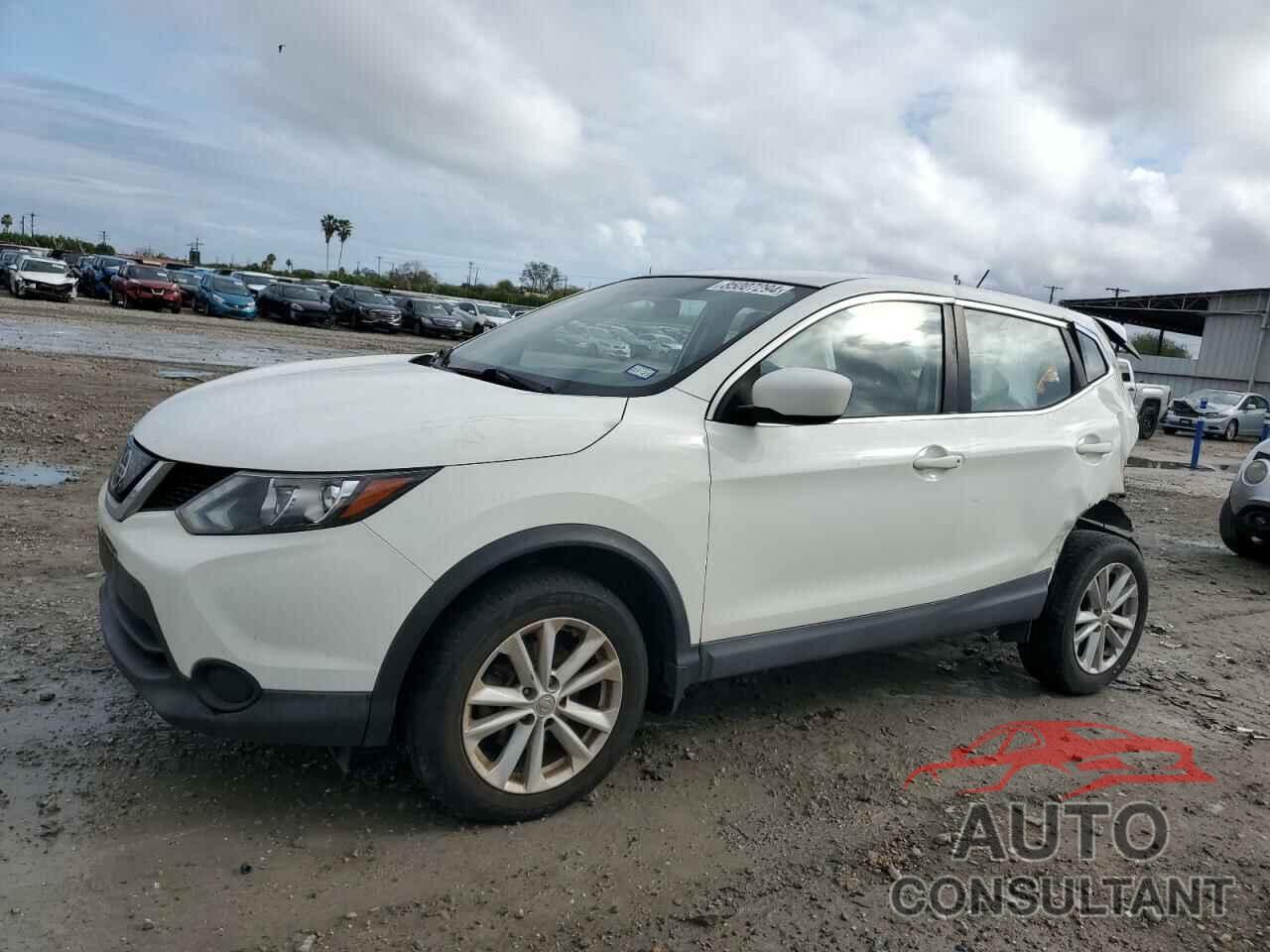 NISSAN ROGUE 2018 - JN1BJ1CP9JW181427