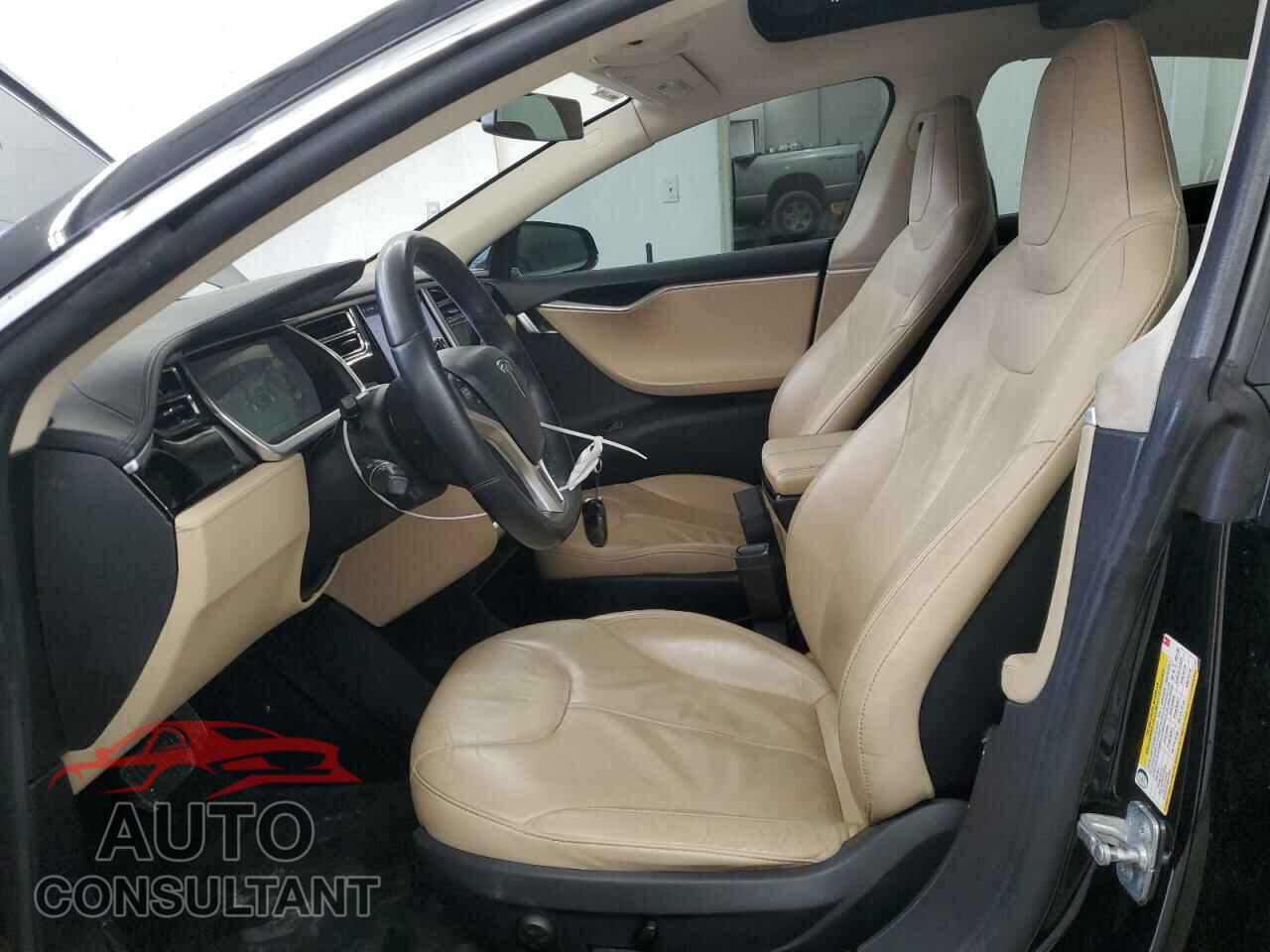 TESLA MODEL S 2013 - 5YJSA1AG7DFP09636