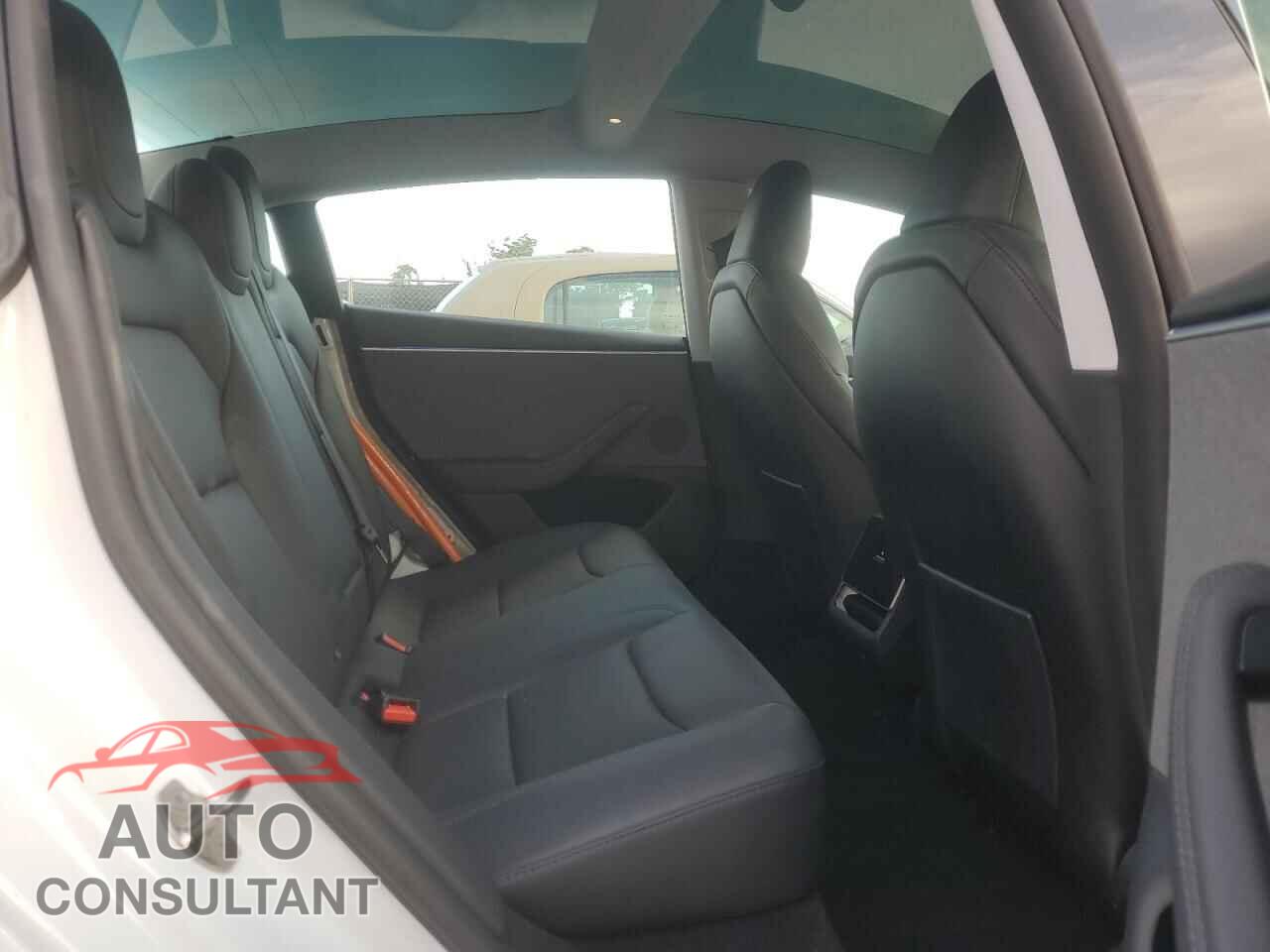 TESLA MODEL 3 2024 - 5YJ3E1EA2RF767269