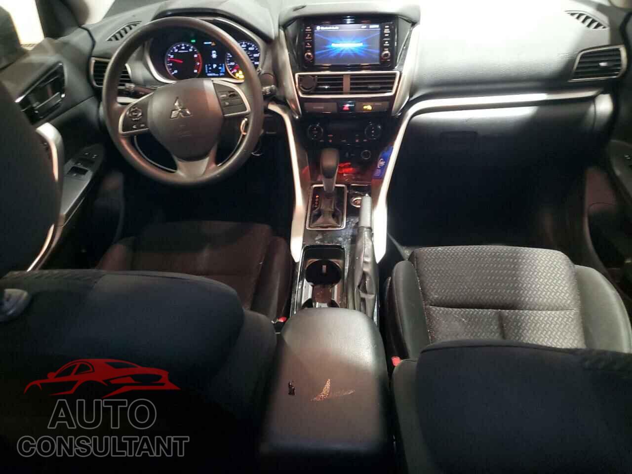 MITSUBISHI ECLIPSE 2018 - JA4AT3AAXJZ040968