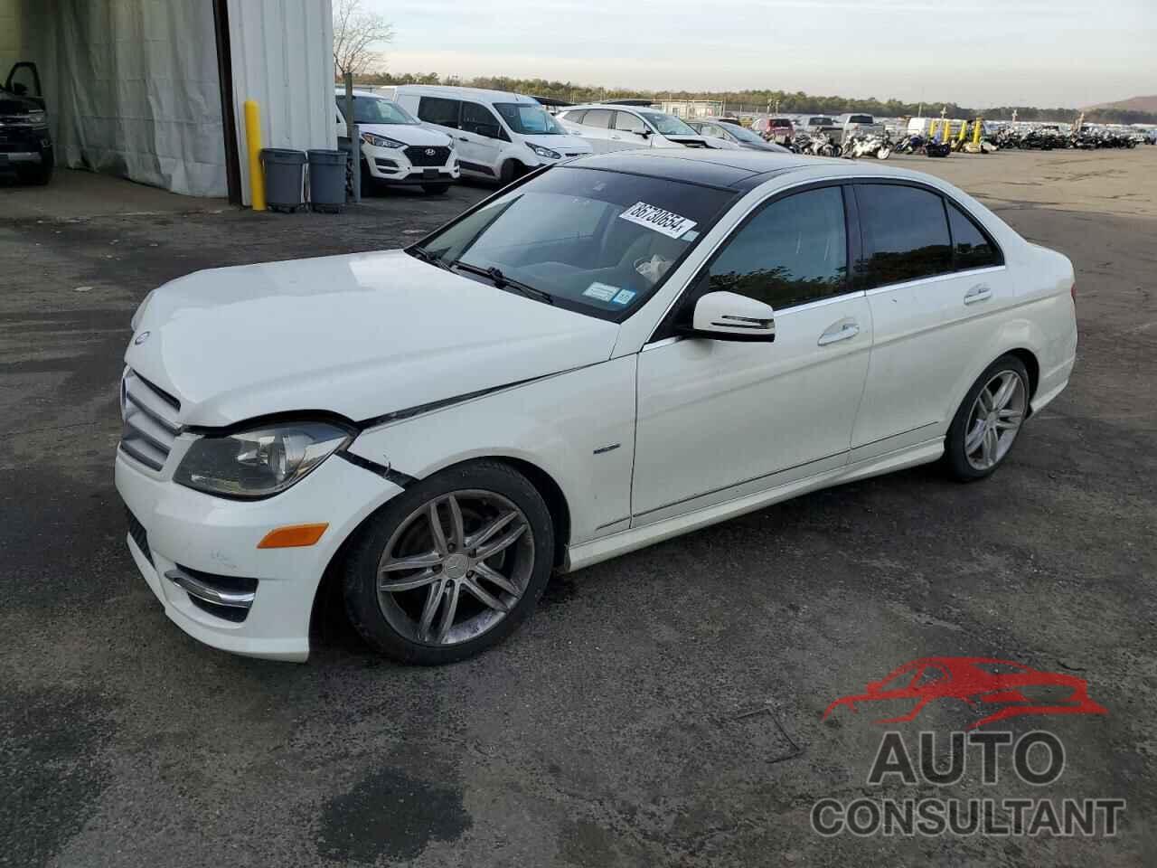 MERCEDES-BENZ C-CLASS 2012 - WDDGF4HB2CR212964