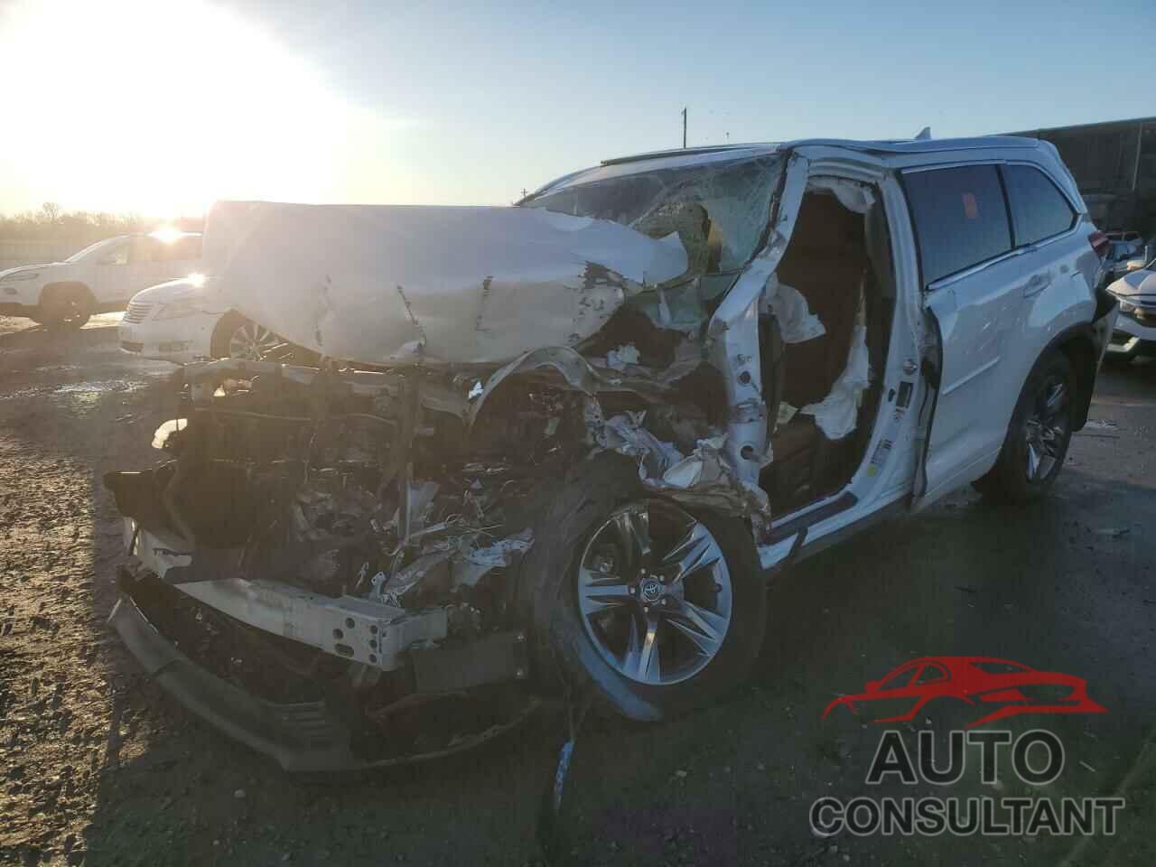 TOYOTA HIGHLANDER 2018 - 5TDDGRFHXJS039482