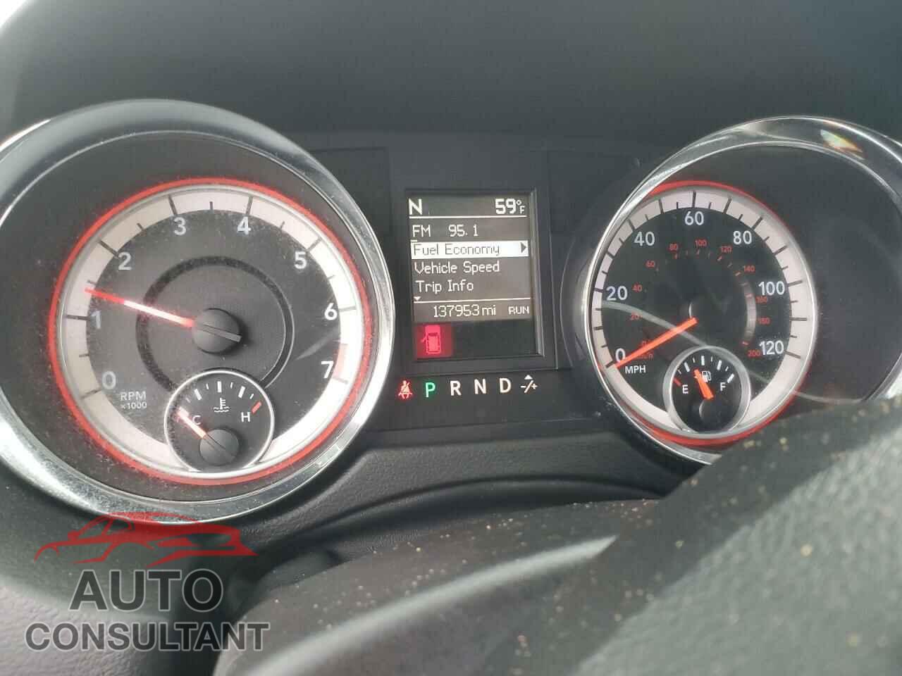 DODGE CARAVAN 2011 - 2D4RN5DG3BR654404