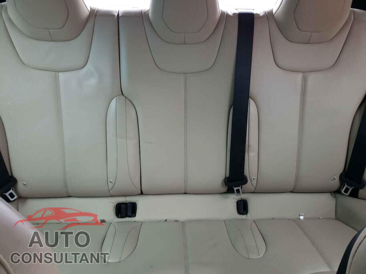 TESLA MODEL S 2016 - 5YJSA1E12GF147624