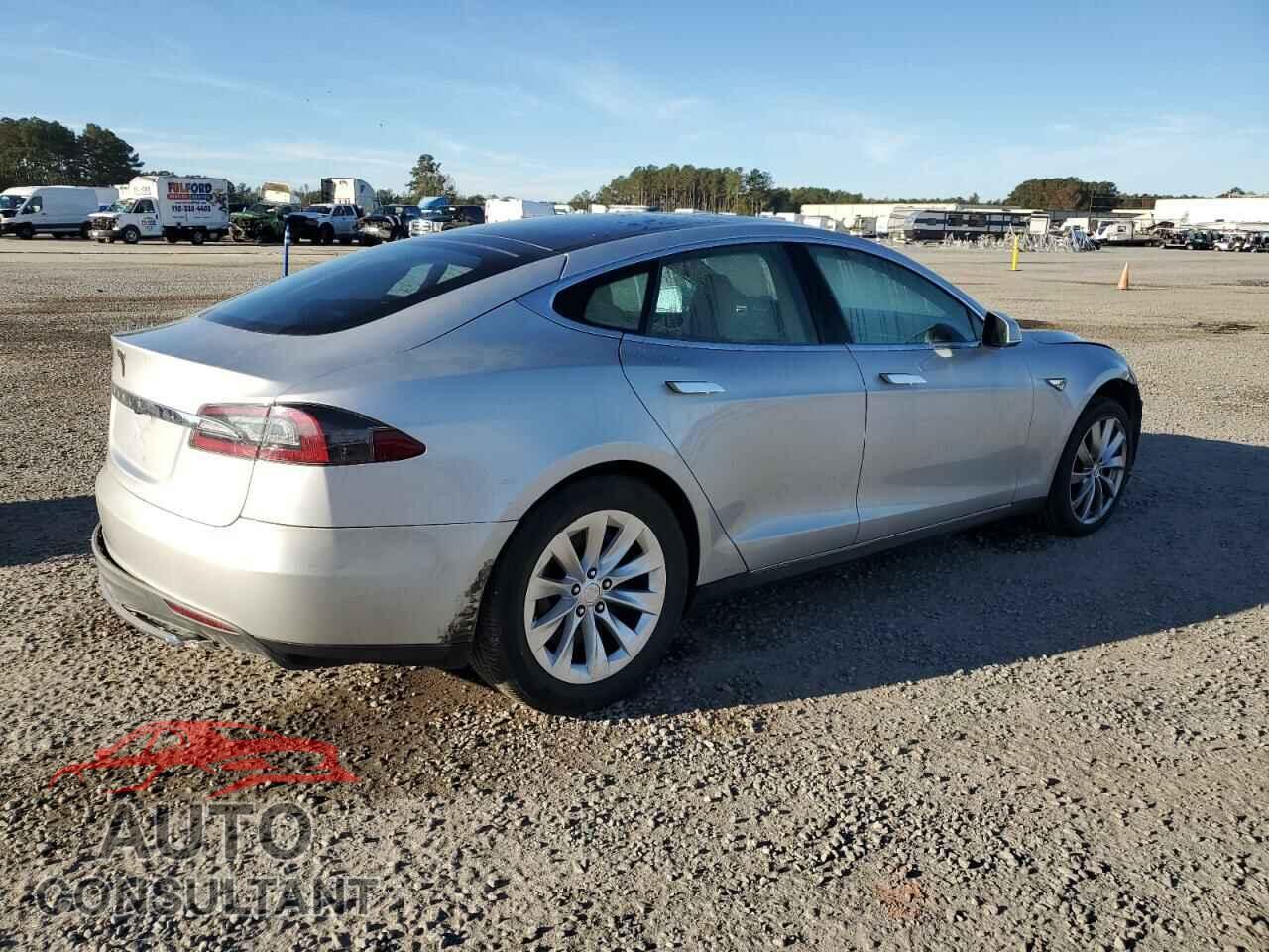 TESLA MODEL S 2013 - 5YJSA1DNXDFP04134