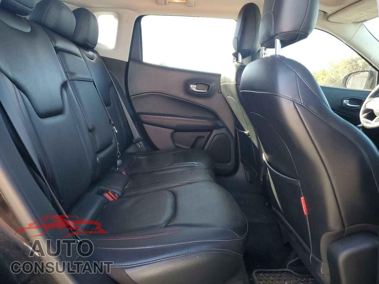 JEEP COMPASS 2017 - 3C4NJDDB1HT667812