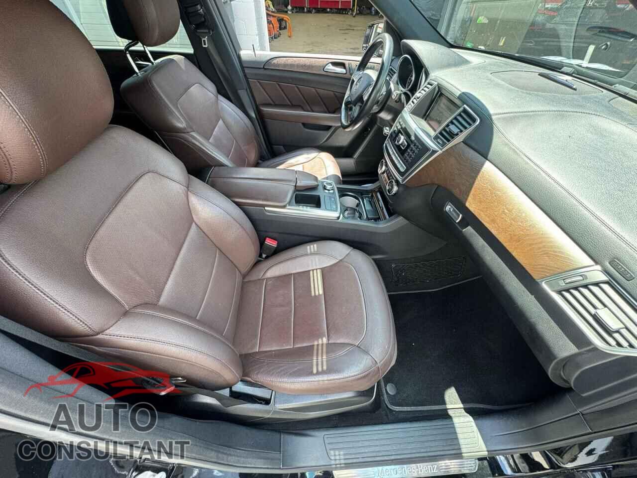 MERCEDES-BENZ GL-CLASS 2015 - 4JGDF6EE2FA531853