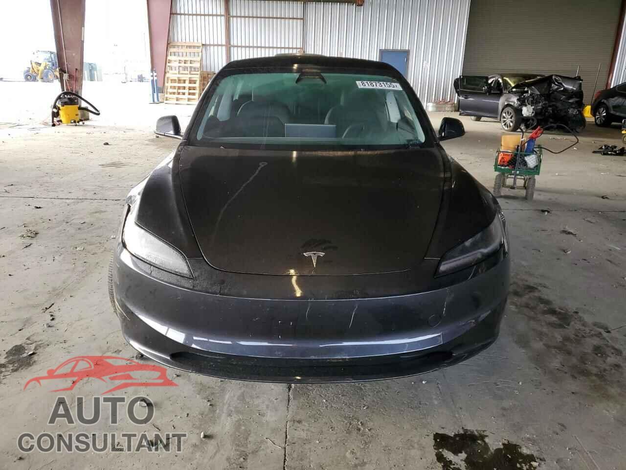 TESLA MODEL 3 2025 - 5YJ3E1EA2SF904698