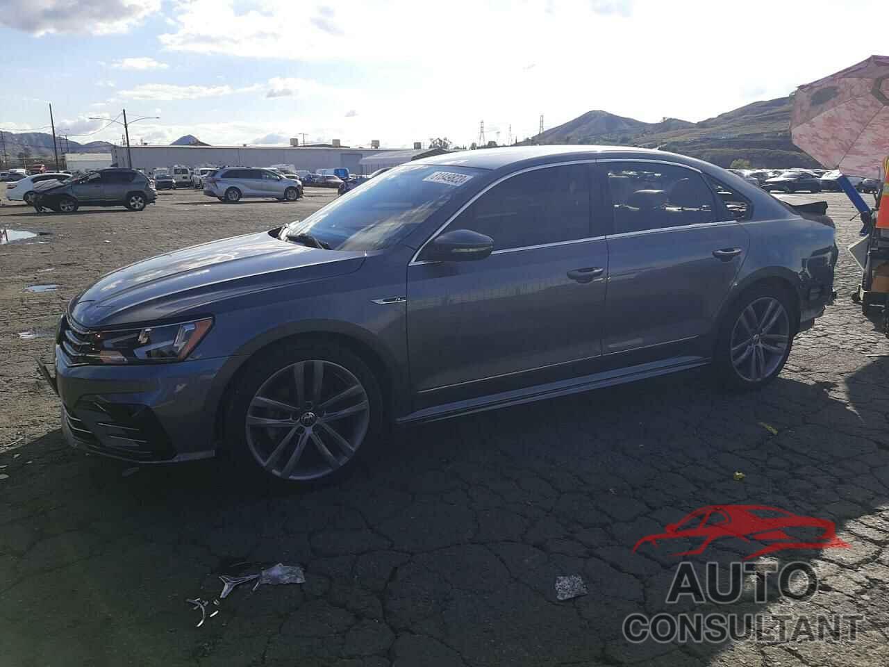 VOLKSWAGEN PASSAT 2017 - 1VWDT7A38HC044944