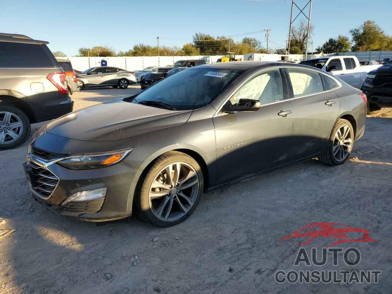 CHEVROLET MALIBU 2021 - 1G1ZD5ST4MF072220