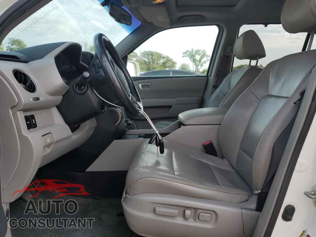 HONDA PILOT 2014 - 5FNYF4H90EB019393