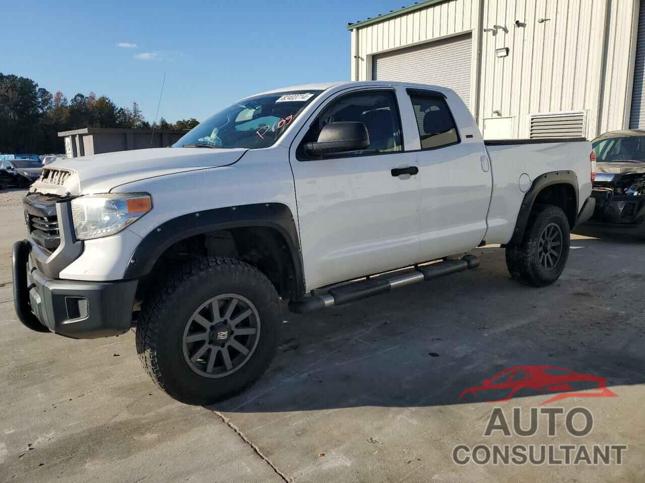 TOYOTA TUNDRA 2015 - 5TFUM5F16FX059153