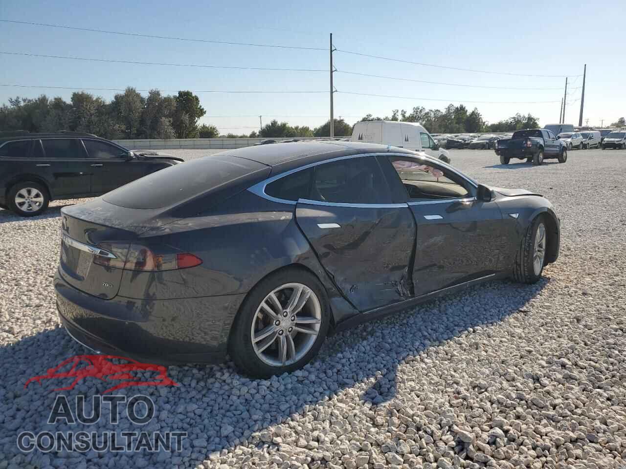 TESLA MODEL S 2015 - 5YJSA1E20FF110997