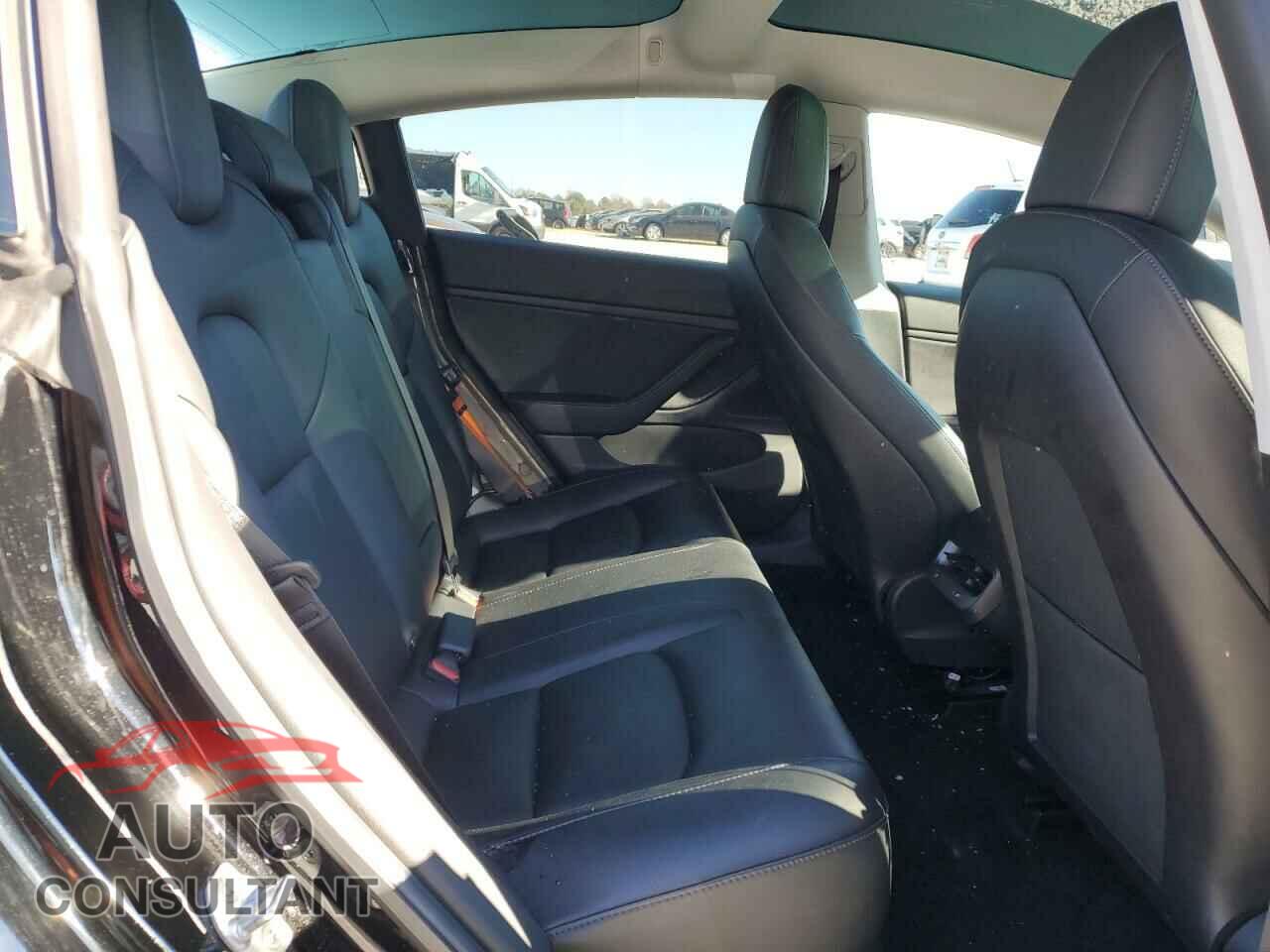 TESLA MODEL 3 2019 - 5YJ3E1EA2KF395437