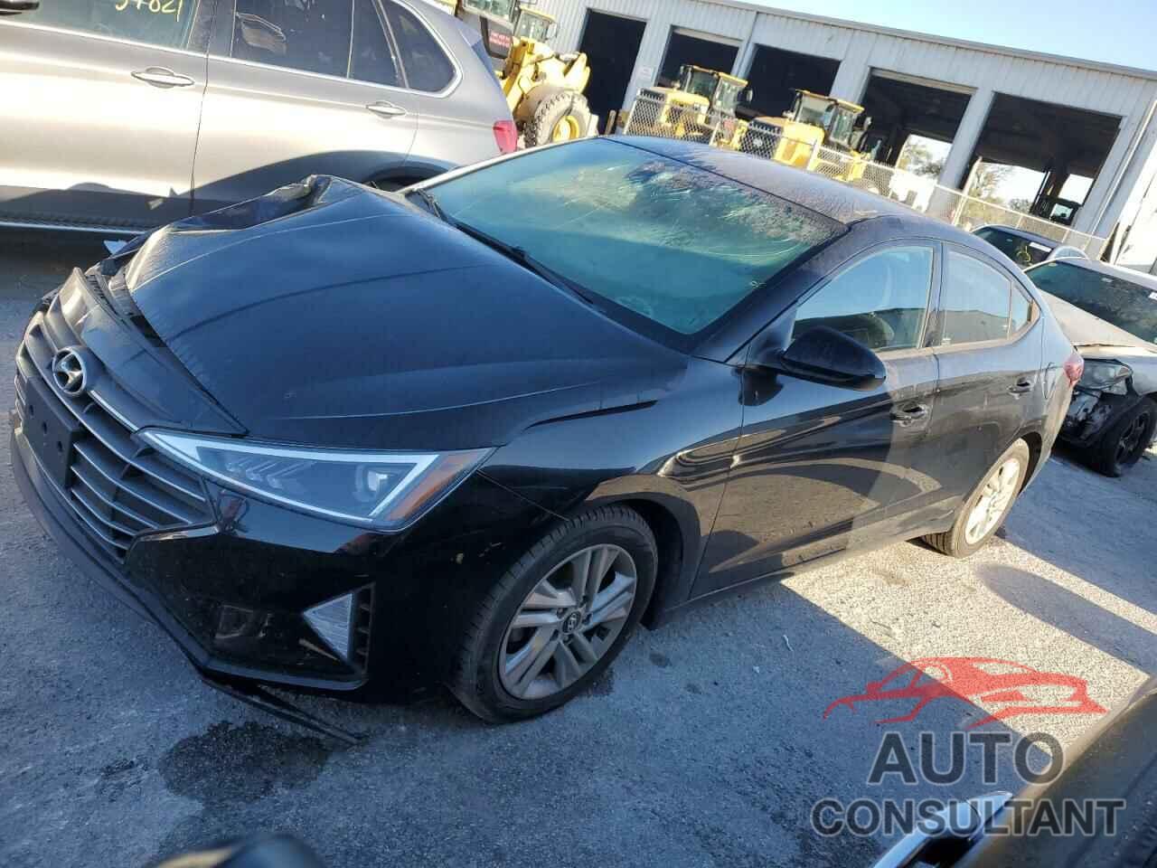 HYUNDAI ELANTRA 2019 - 5NPD84LF4KH465923