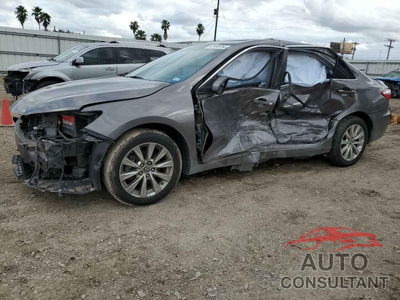 TOYOTA CAMRY 2016 - 4T1BF1FK2GU511603
