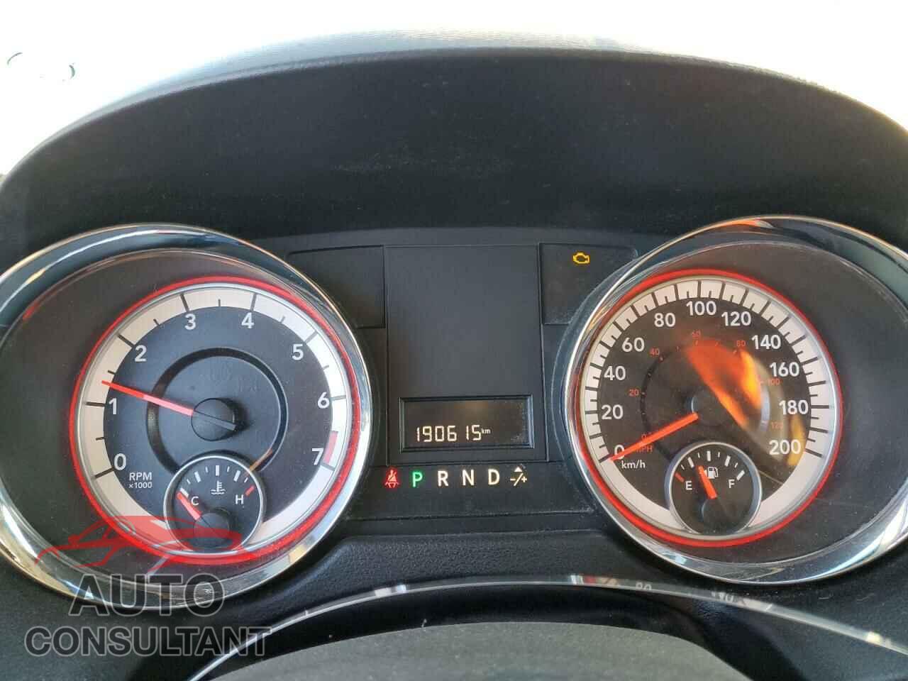 DODGE CARAVAN 2013 - 2C4RDGBG6DR648095