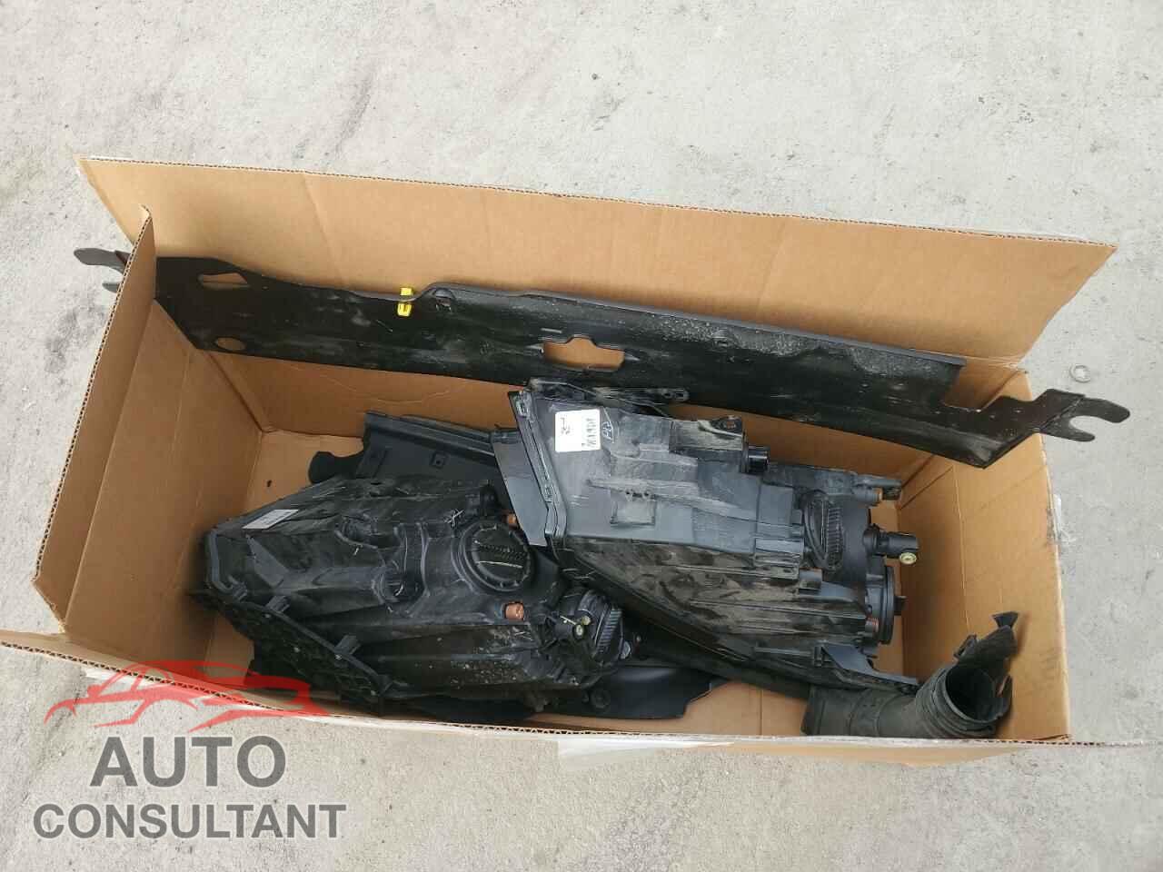 JEEP COMPASS 2018 - 3C4NJDBB9JT482920