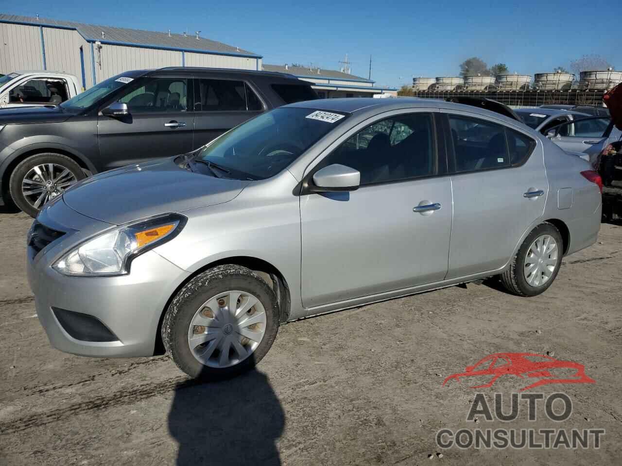 NISSAN VERSA 2018 - 3N1CN7AP2JK402294