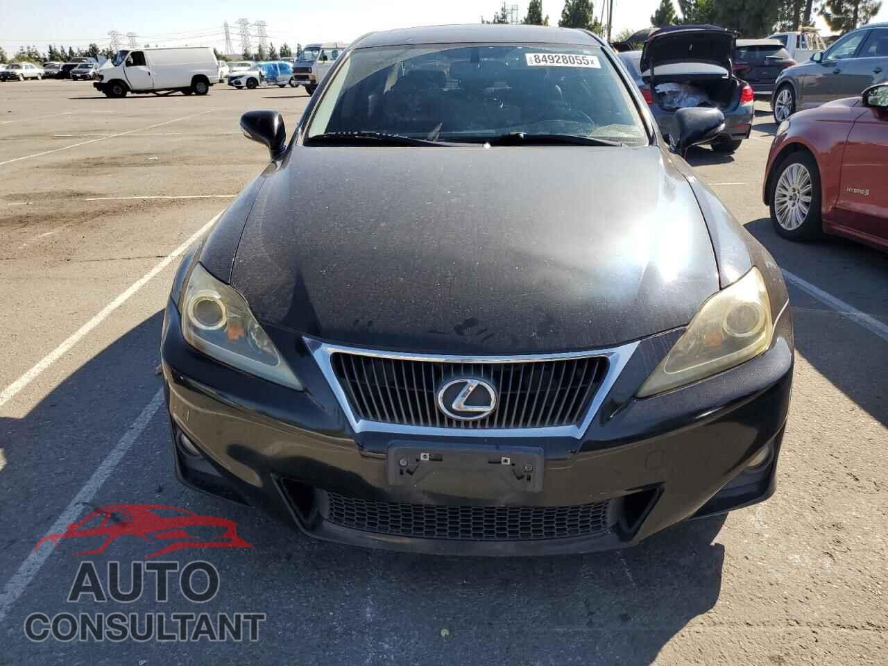 LEXUS IS 2011 - JTHBF5C28B5152940