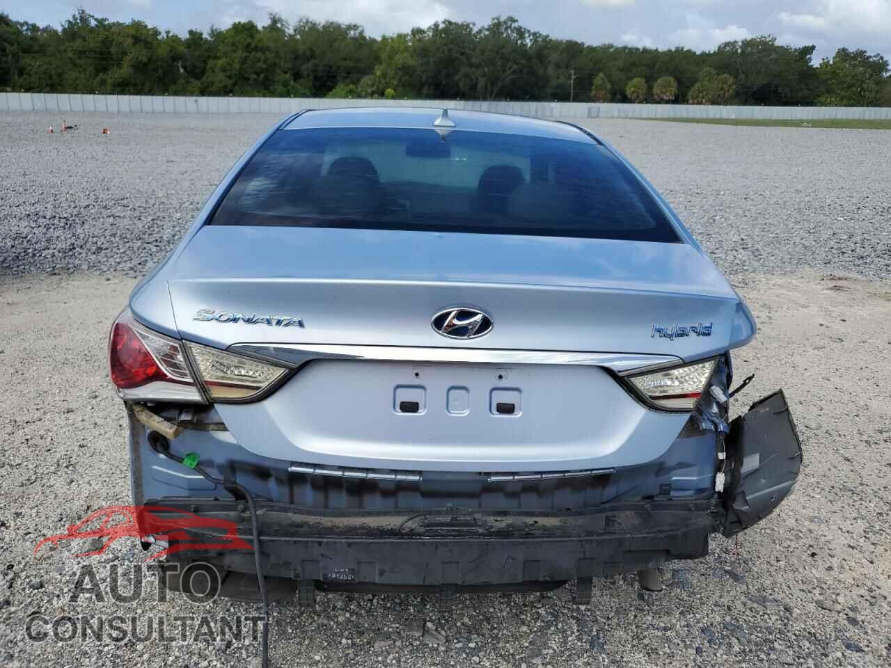 HYUNDAI SONATA 2012 - KMHEC4A43CA044560