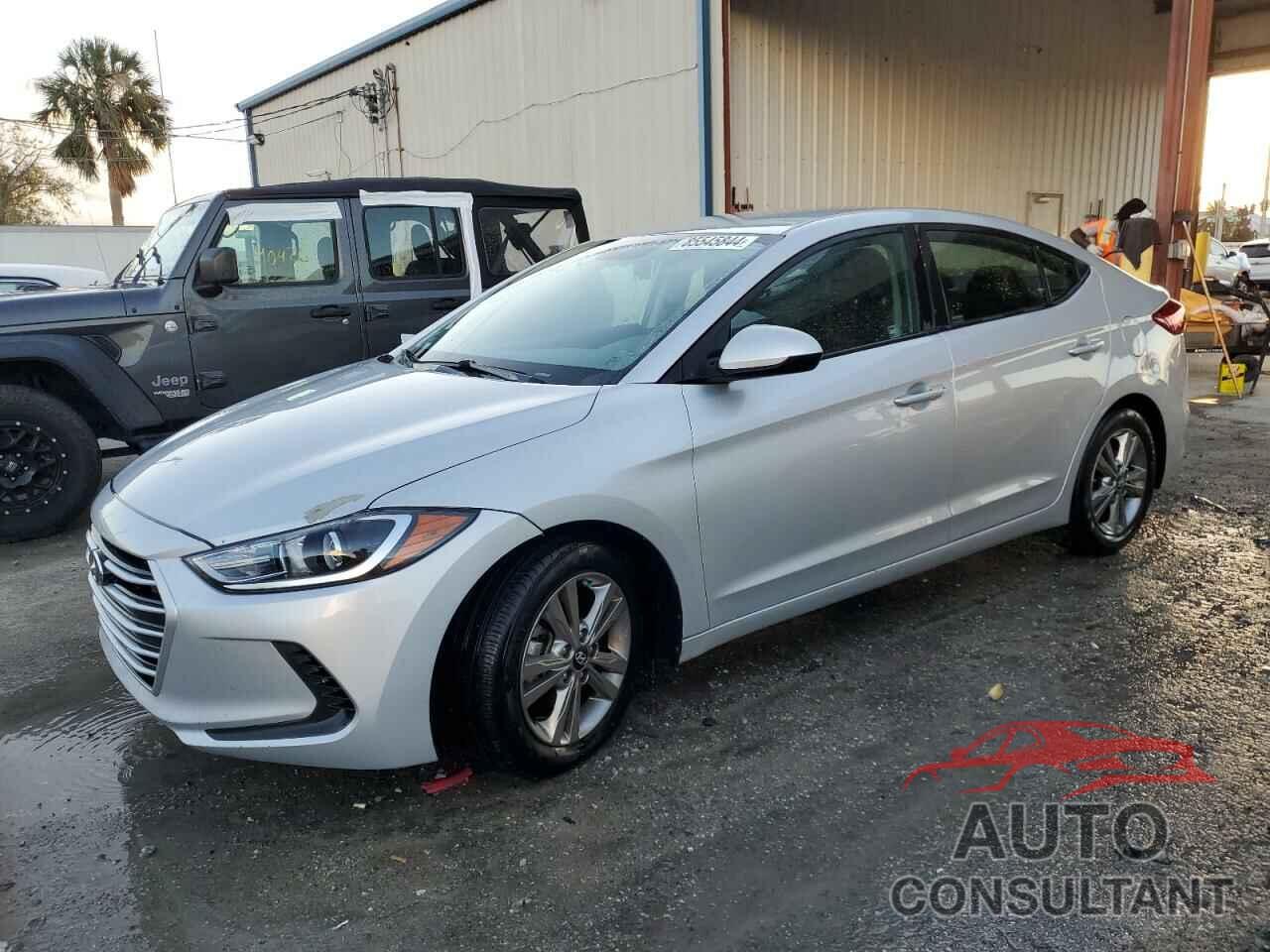 HYUNDAI ELANTRA 2018 - KMHD84LF7JU610596