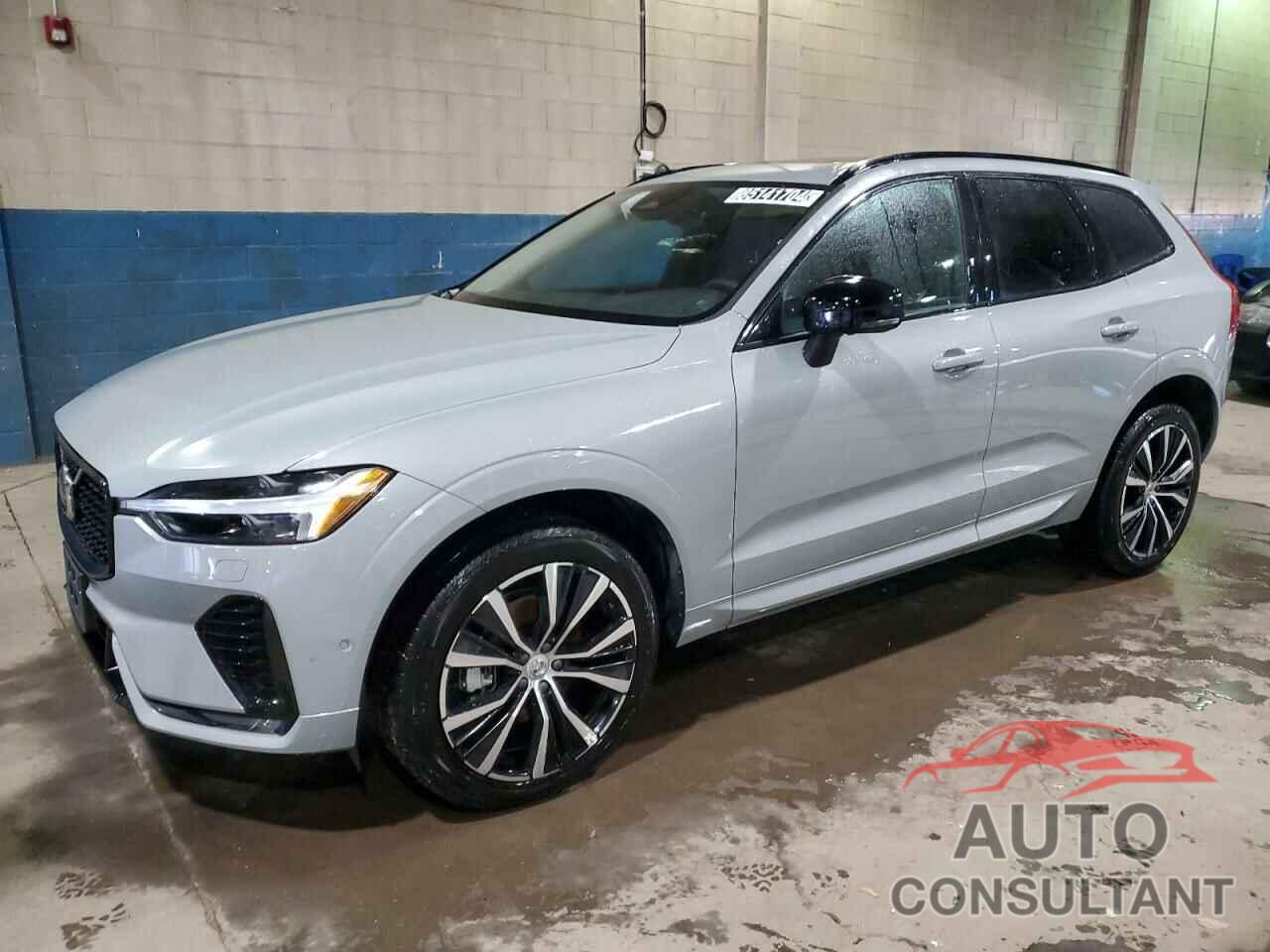 VOLVO XC60 PLUS 2024 - YV4L12RLXR1889557
