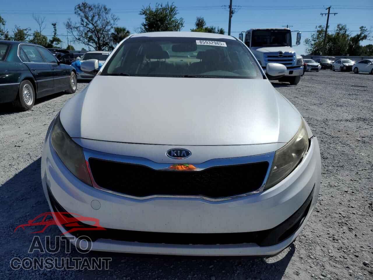 KIA OPTIMA 2011 - KNAGN4A79B5124984