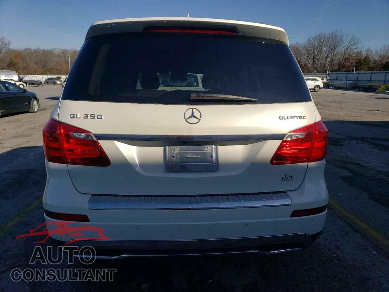 MERCEDES-BENZ GL-CLASS 2015 - 4JGDF2EE8FA495448