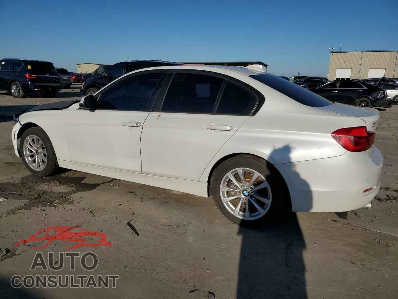 BMW 3 SERIES 2018 - WBA8A3C51JA505708