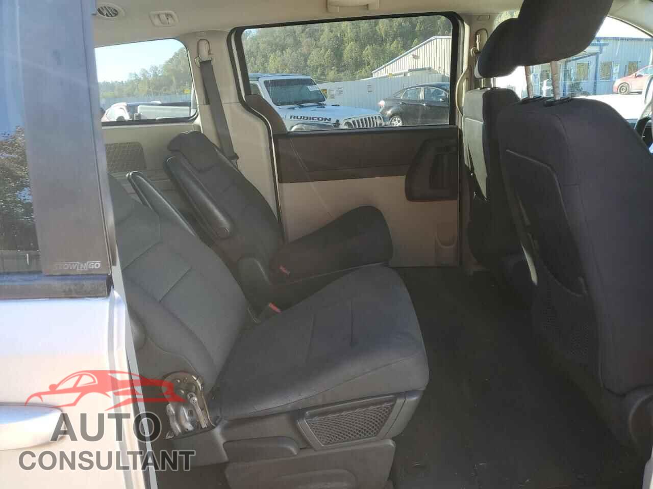 DODGE CARAVAN 2010 - 2D4RN4DE3AR107639
