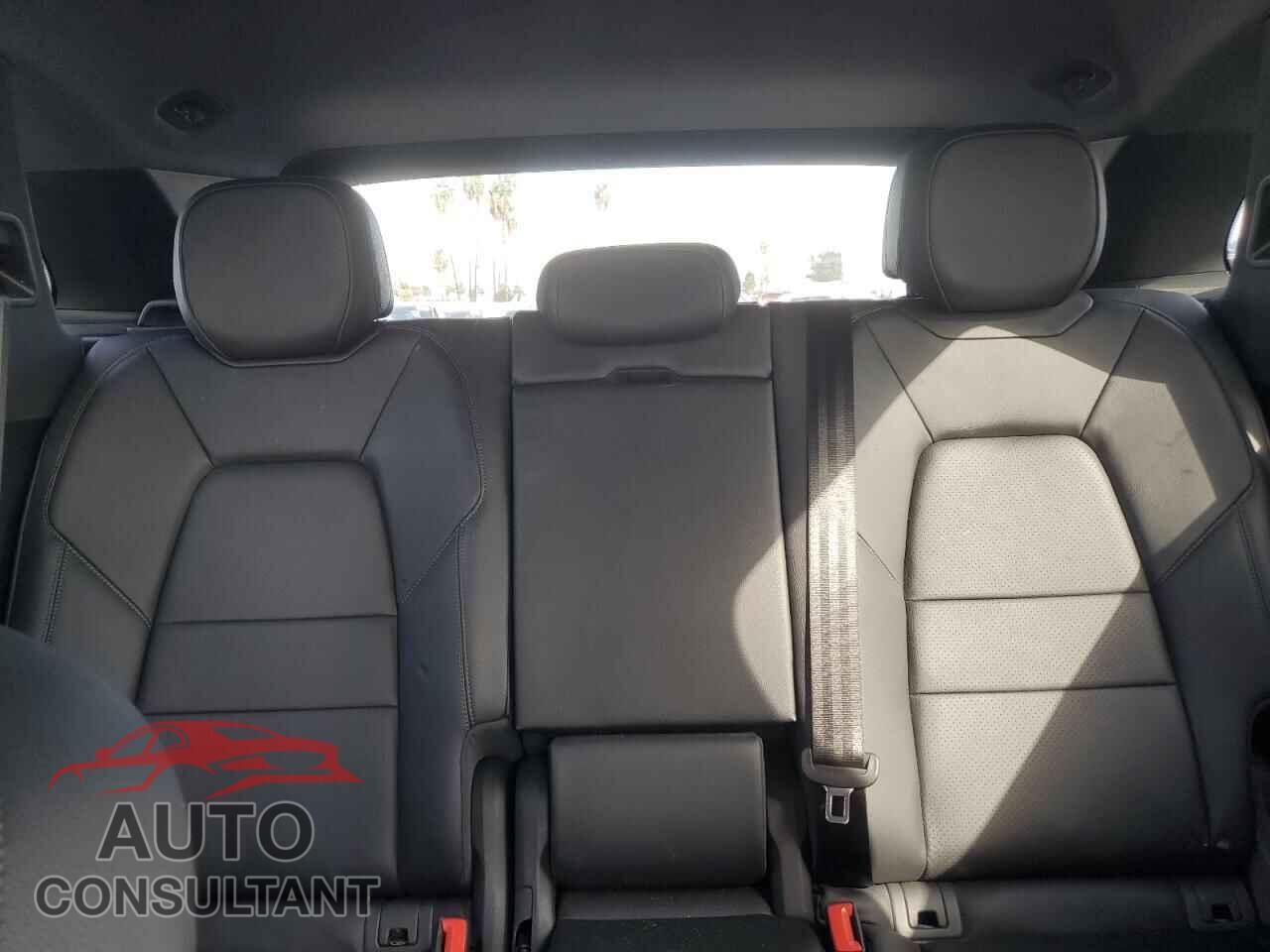 PORSCHE CAYENNE 2024 - WP1AE2AY2RDA29977
