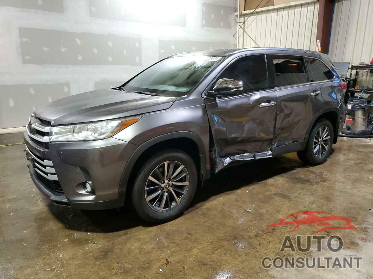 TOYOTA HIGHLANDER 2019 - 5TDJZRFH3KS568190