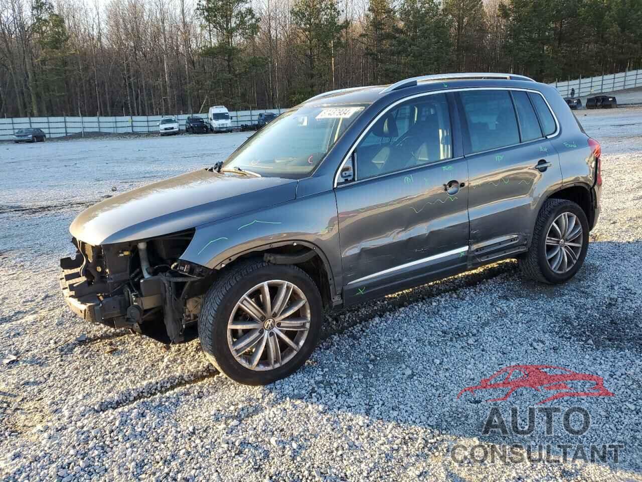 VOLKSWAGEN TIGUAN 2015 - WVGAV7AX0FW600108